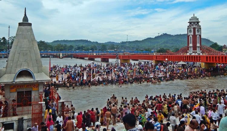 Har Ki Pauri l Haridwar by Piyush Tripathi