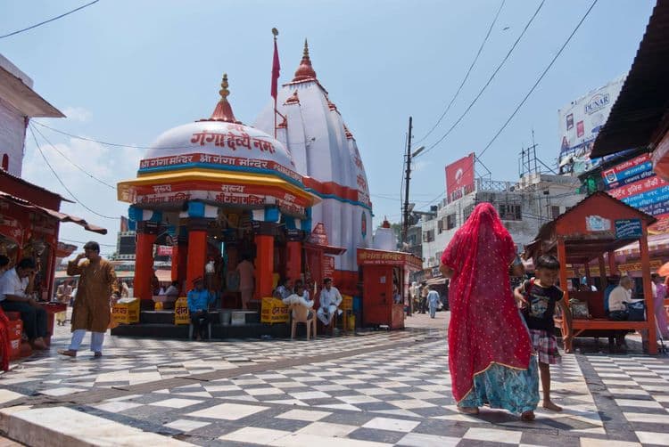 People in Haridwar 10 by Antoine Taveneaux